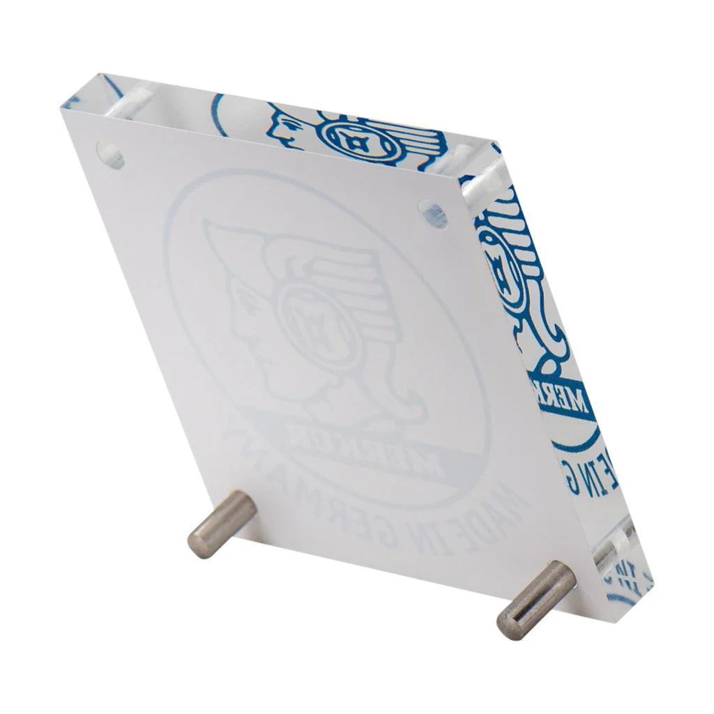 Merkur Razor Plexiglass Stand - Image 3