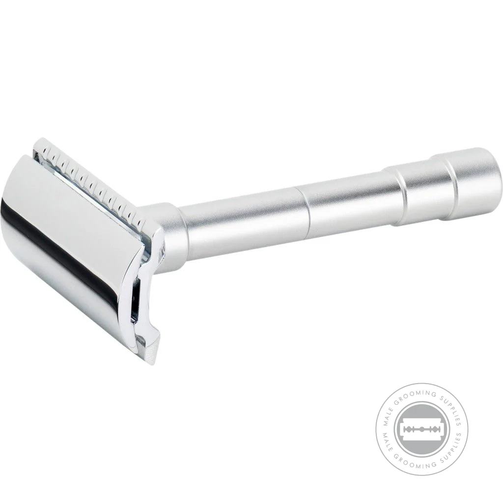 Merkur Compact Three-Piece Travel Razor Set - Image 3